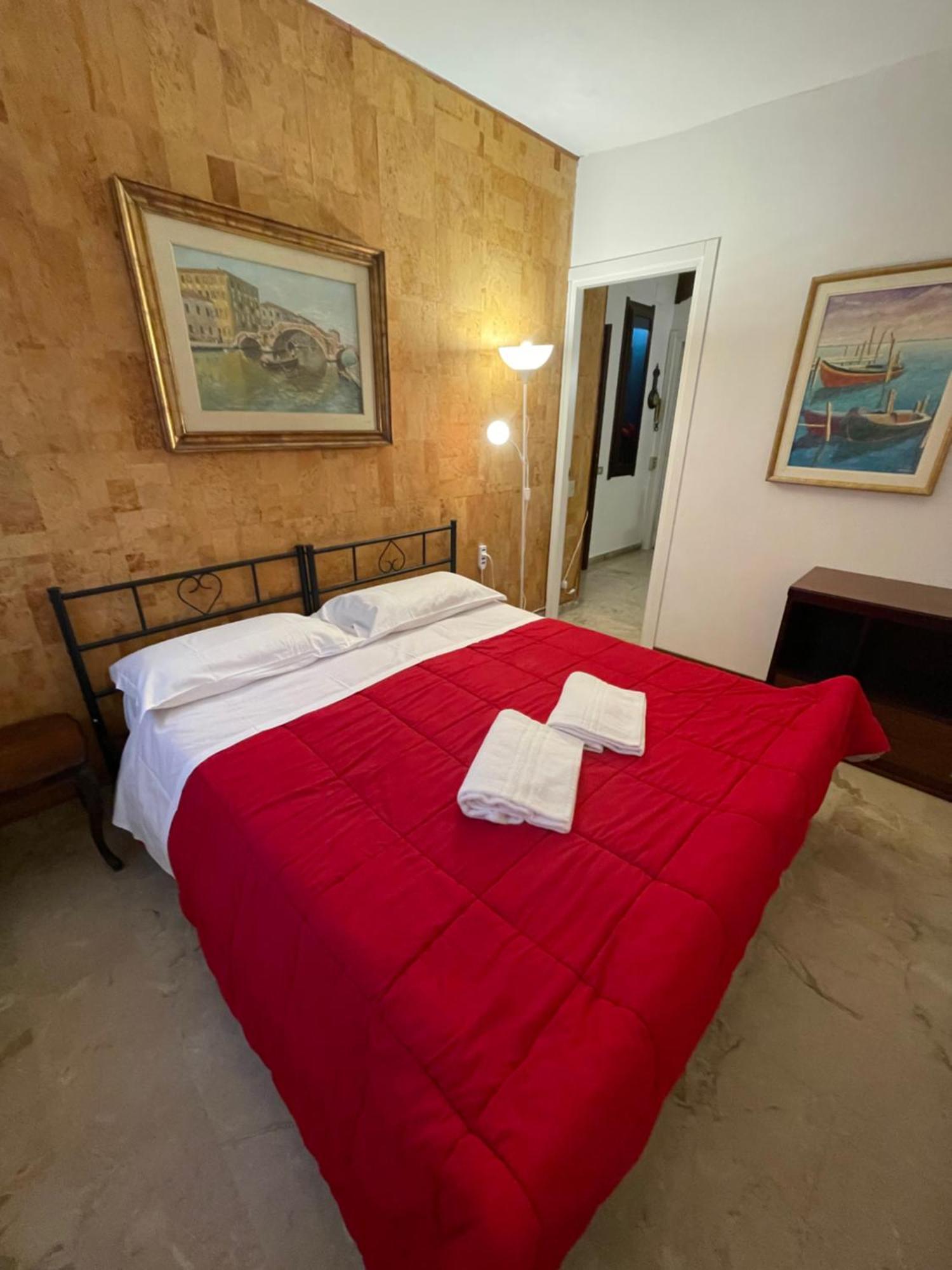 Lovenice Center Hotel miłości Wenecja